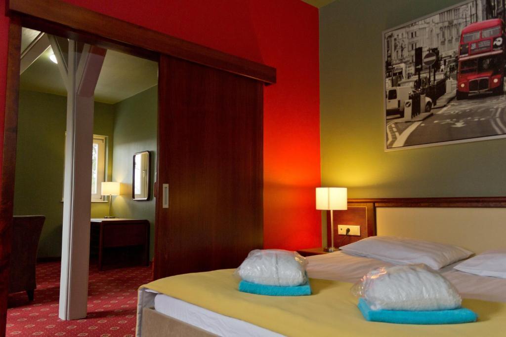 Old Lake Golf Hotel Tata Room photo
